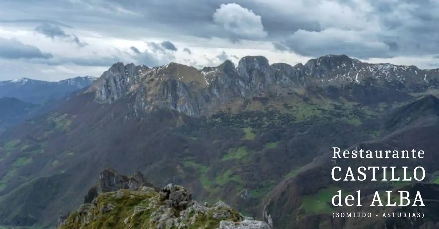 Reseña Restaurante Castillo del Alba en "La Voz de Asturias"